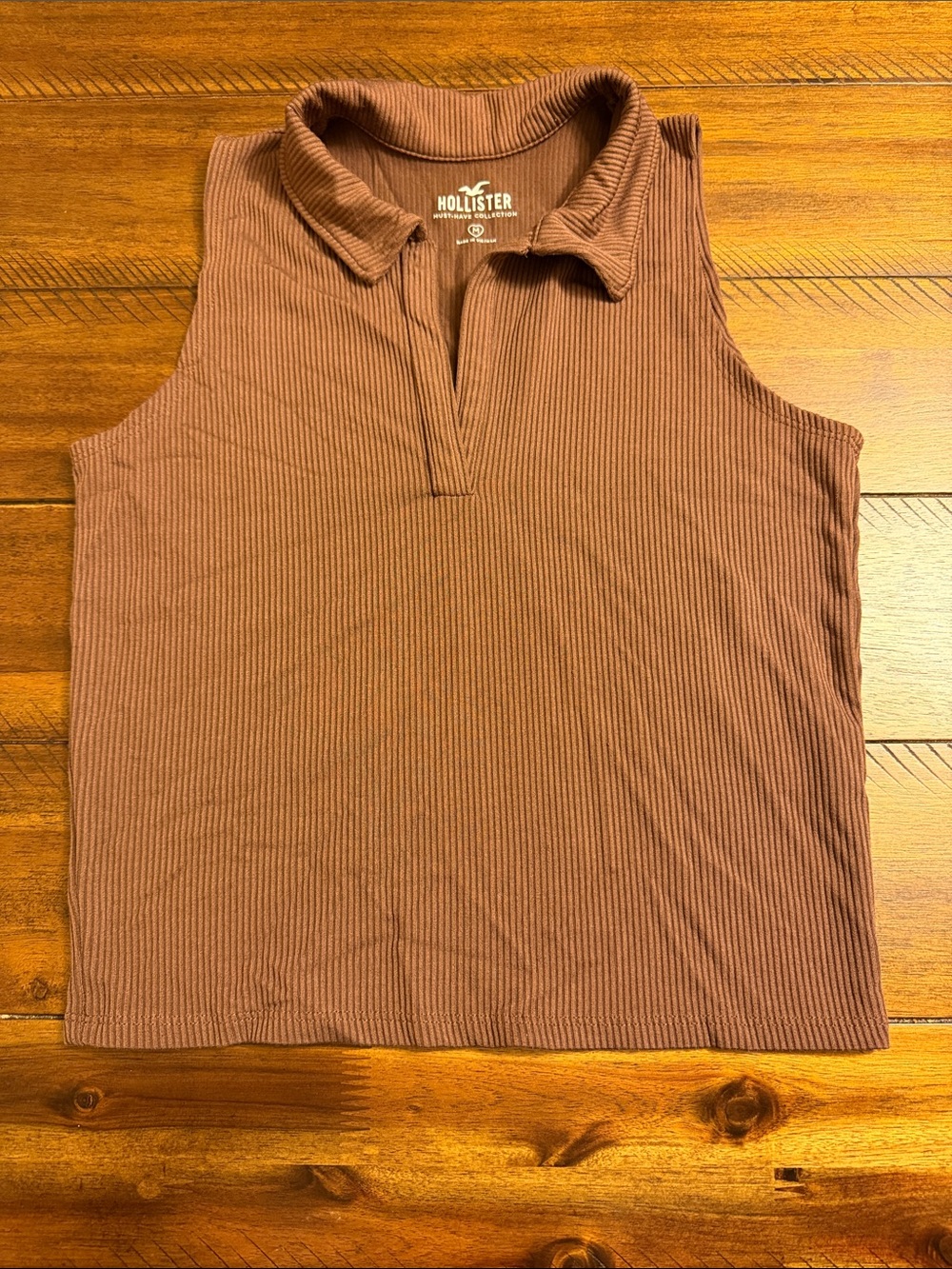 Hollister Must-Have Collection Ribbed Collared Tank Top Brown Size Medium